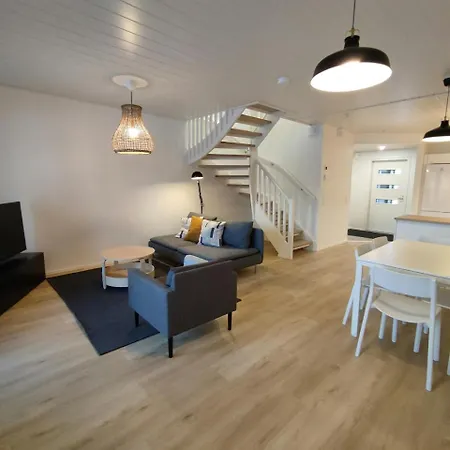 Spacious For 6 With Sauna *